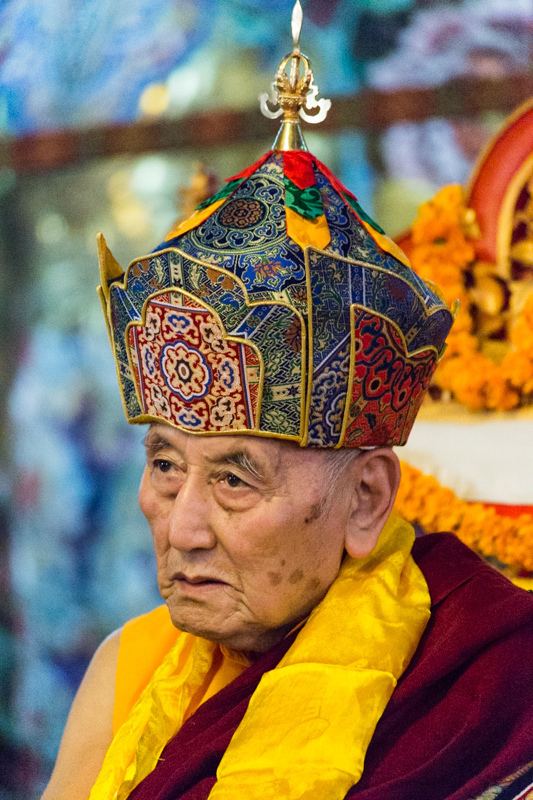 Yangthang Rinpoche Kyabje Domang Yangthang Rinpoche Rinpoche wearing the lotu Flickr