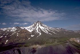 Yantarni Volcano httpsuploadwikimediaorgwikipediacommonsthu