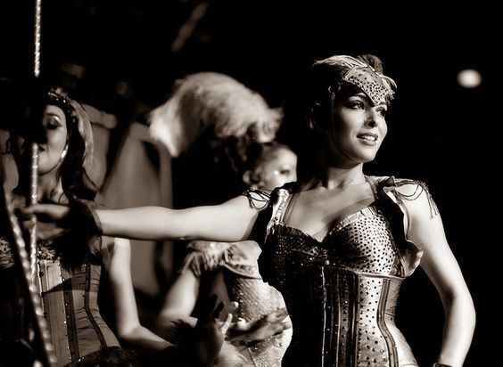 Yard Dogs Road Show Yard Dogs Road Show via Flickr credit La Photographie Burlesque
