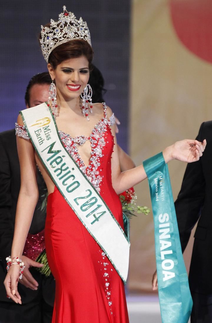 Yareli Carrillo Lista para Miss Earth World