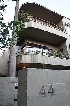 Yarrabee Flats httpsuploadwikimediaorgwikipediacommonsthu