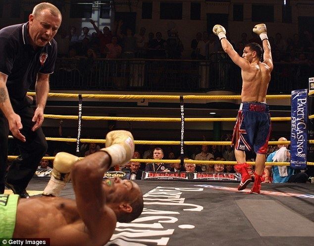 Yassine El maachi Yassine El Maachi beats Juniors Witter to win Prizefighter