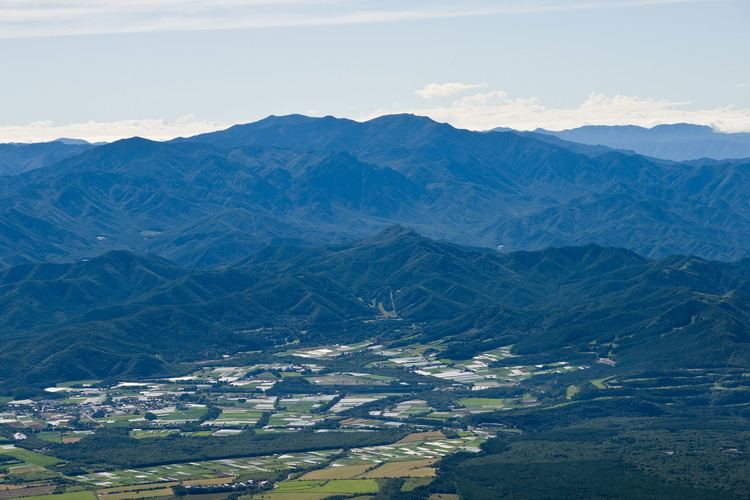 Yatsugatake Mountains FileOkuchichibu Mountains from MtYatsugatake 04jpg Wikimedia