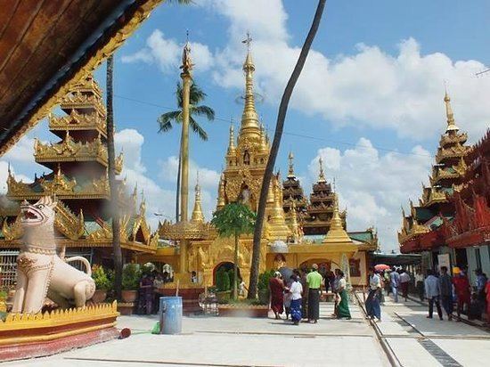 Ye Le Pagoda httpsmediacdntripadvisorcommediaphotos04