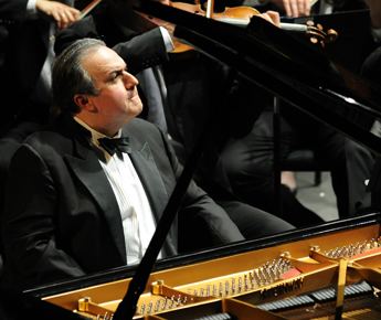 Yefim Bronfman Charles Dutoit conducts Beethoven Brahms andnbspDvok featuring