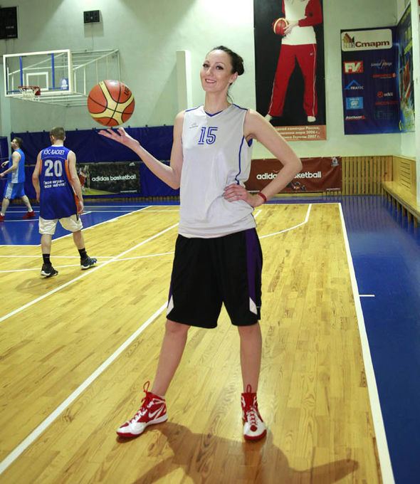 Yekaterina Lisina Basketball Olympic medallist wants to become worlds tallest model