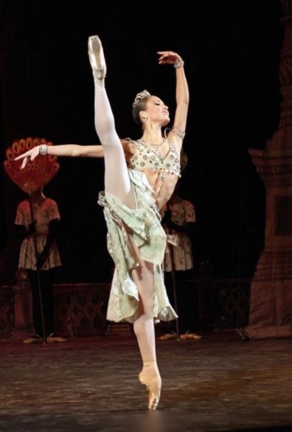 Yekaterina Shipulina Yekaterina Shipulina Bolshoi Ballet La Bayadere