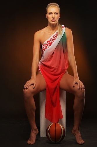 Yelena Leuchanka Photoshoot for calendar Spartak
