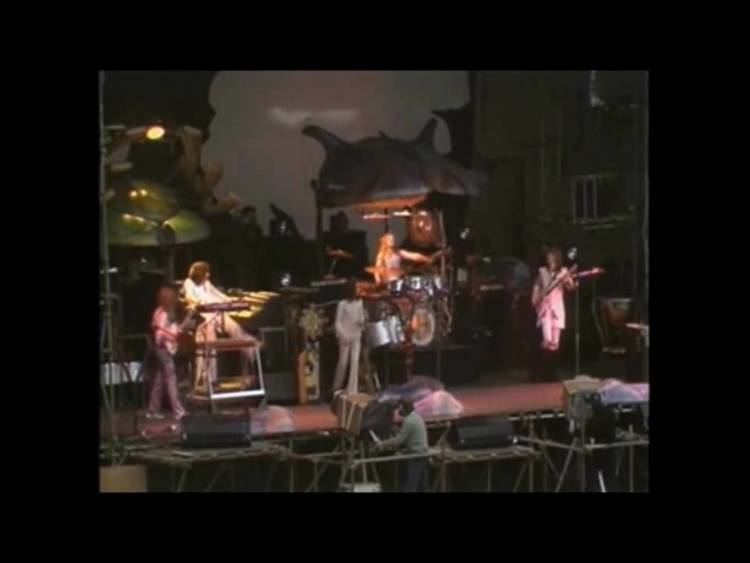Yes: Live – 1975 at Q.P.R. Yes Live At The QPR 1975 Part 2 Sound Chaser YouTube