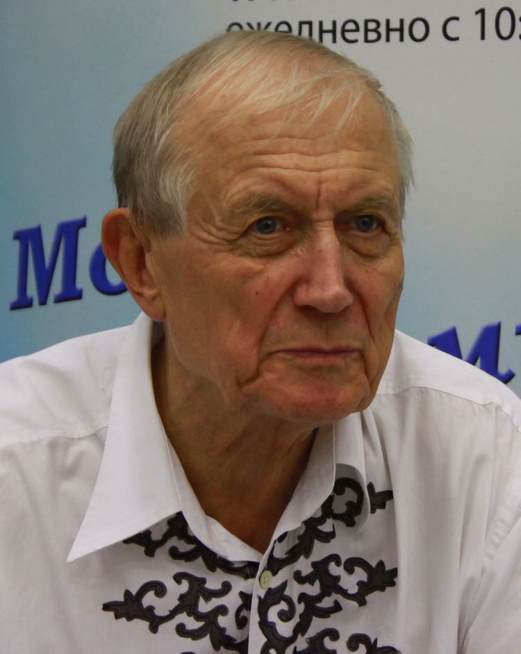 Yevgeny Yevtushenko Yevgeny Yevtushenko Wikipedia the free encyclopedia