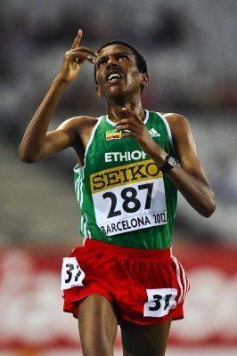 Yigrem Demelash Ethiopias Yigrem Demelash Wins Barcelona 2012 Mens 10000m Final