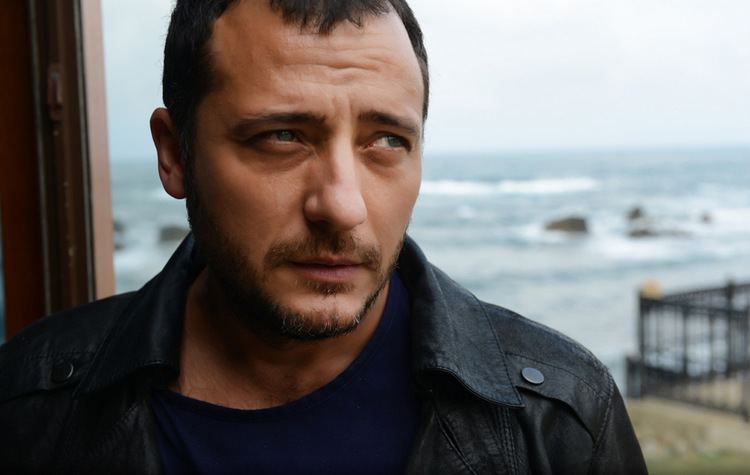 Yiğit Özşener Yigit zsener Biography Upcoming Movies Filmography Photos
