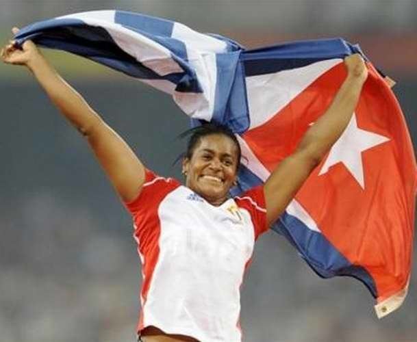 Yipsi Moreno Gold medalist Yipsi Moreno hammer throw Photo adelante