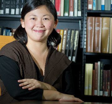 Yiyun Li Yiyun Li Winter 2012 UC Davis Magazine