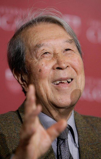 Yoichiro Nambu Yoichiro Nambu NobelWinning Physicist Dies at 94 The