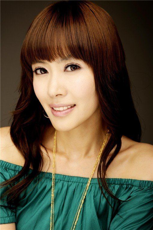 Yoo Chae-yeong Yoo Chaeyeong Korean actress singer