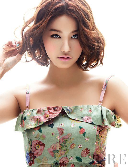 Yoo In-young Yoo In Young on Pinterest Korea Magazines and September