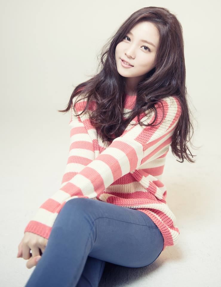 Yoon So-hee OFFICIAL Yoon So Hee Photo Profil Update 3P SMTOWN