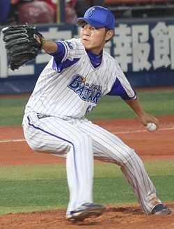 Yoshiki Sunada httpsuploadwikimediaorgwikipediacommonsthu