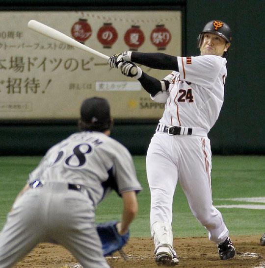 Yoshinobu Takahashi Takahashi homers twice as Giants rout Tigers The Japan Times