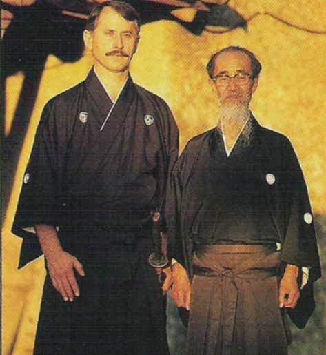 Yoshio Sugino SUGINO Yoshio i Yukihiro Universitatea Stefan cel Mare