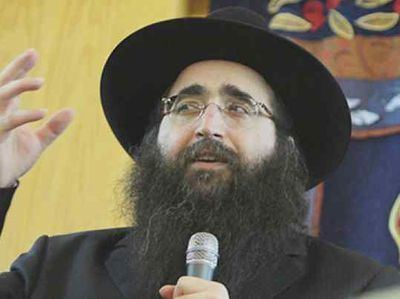 Yoshiyahu Yosef Pinto Rabbi Yoshiyahu Yosef Pinto Wife Arrested For Money