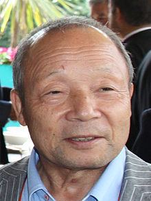 Yoshiyuki Miyake httpsuploadwikimediaorgwikipediacommonsthu