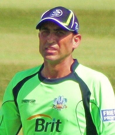 Younis Khan (Cricketer) playing cricket