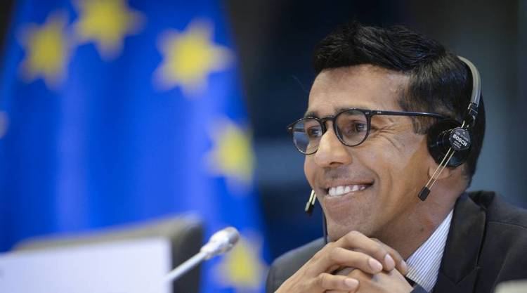 Younous Omarjee Younous Omarjee GUENGL Another Europe is possible