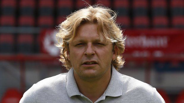 Youri Mulder FC Twente zet ook Youri Mulder op straat RTL Nieuws