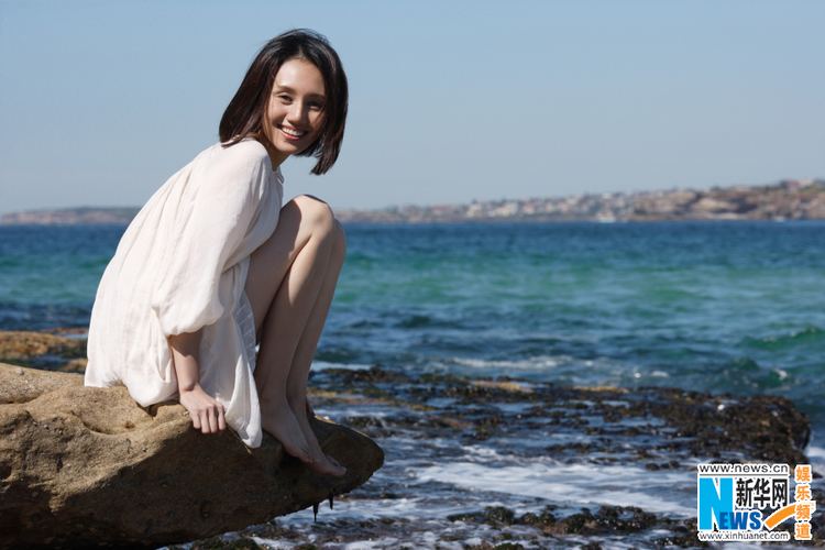 Yuan Quan Actress Yuan Quan poses on beach2 Chinadailycomcn