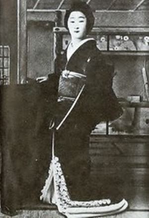 Yuki Kato (geisha) httpsuploadwikimediaorgwikipediacommons33