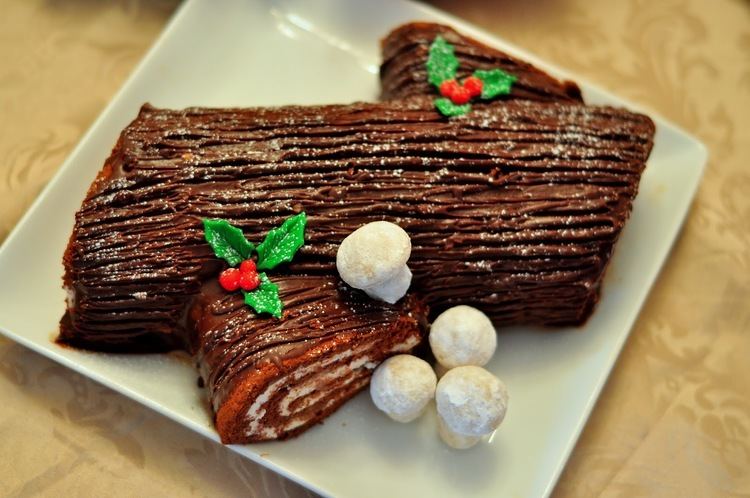 Yule log (cake) IRONICLAST THE YULE LOG CAKE