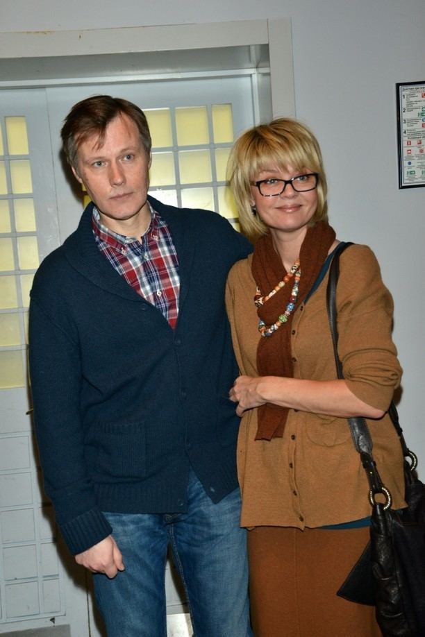 Yuliya Menshova Yulia Menshova has shown a rare photo with her husband Ledy News