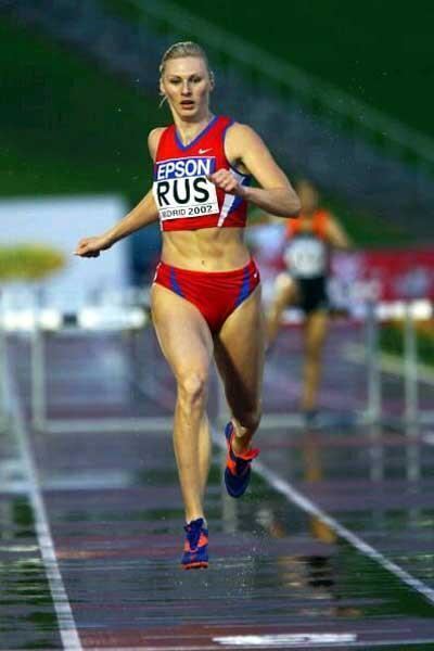 Yuliya Pechonkina Pechonkina sets 400m Hurdles World record at Russian