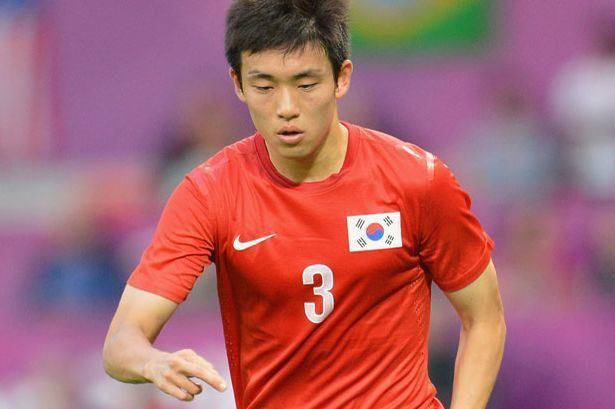 Yun Suk-young QPR transfer news South Korea leftback Yun SukYoung has