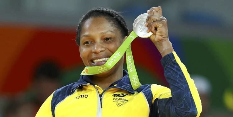 Yuri Alvear Yuri Alvear gana la medalla de plata en judo de 70 kg AS Colombia