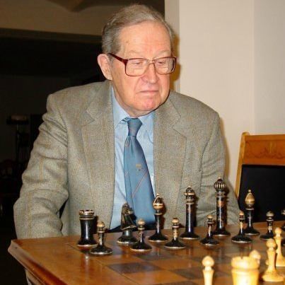 4 Year Old Chess Prodigy Misha vs 95 Year Old GM Yuri Averbakh 