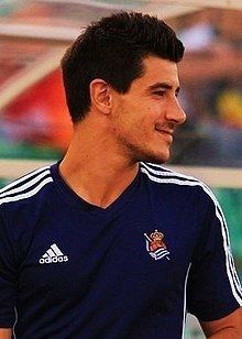 Yuri Berchiche httpsuploadwikimediaorgwikipediacommonsthu