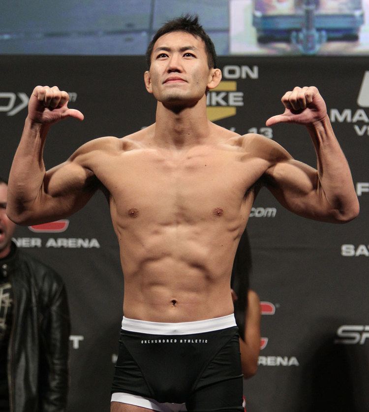 Yushin Okami Yushin quotThunderquot Okami Official UFC Fighter Profile