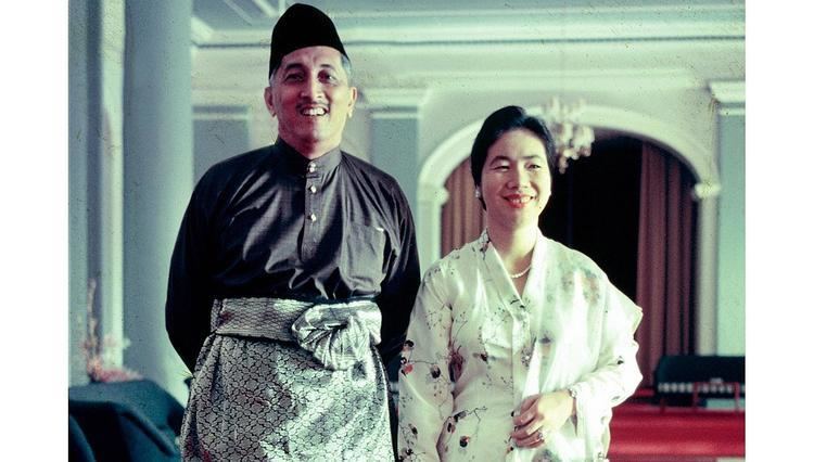 Yusof Ishak Life and times of Yusof Ishak Singapores first president