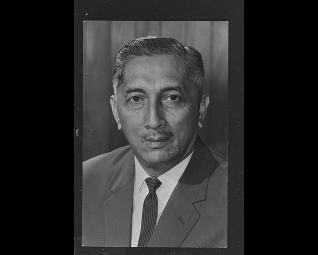 Yusof Ishak Yusof Ishak as first president Singapore History