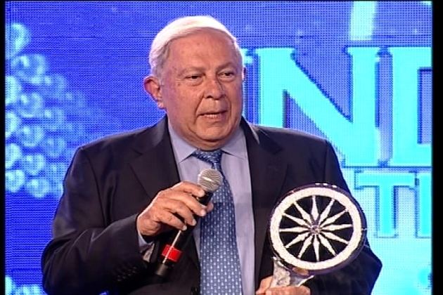 Yusuf Hamied Yusuf Hamied39s message on being CNNIBN39s IOTY in business