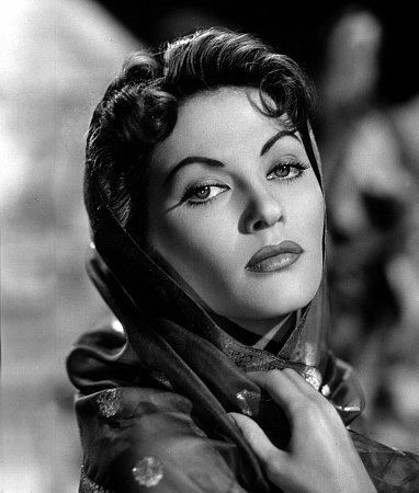 Yvonne De Carlo Pictures amp Photos of Yvonne De Carlo IMDb