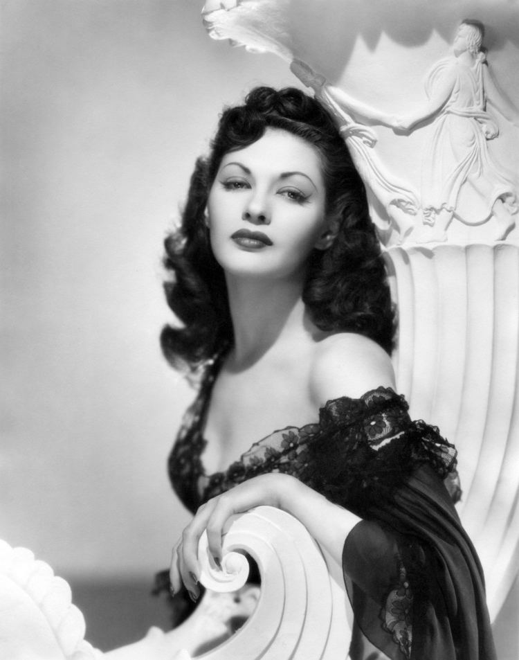 Yvonne De Carlo Yvonne De Carlo Classic Movies Photo 6995966 Fanpop