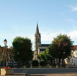 Yzeures-sur-Creuse httpsuploadwikimediaorgwikipediacommonsthu
