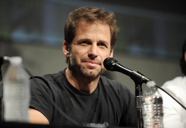 Zack Snyder Snyder defends Man of Steel39s controversial violence by