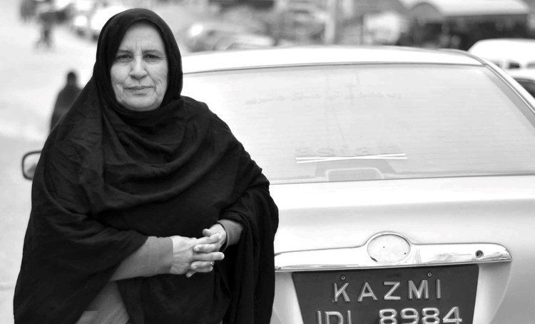 Zahida Kazmi This Pakistani Taxi Driver39s Struggle Will Inspire You