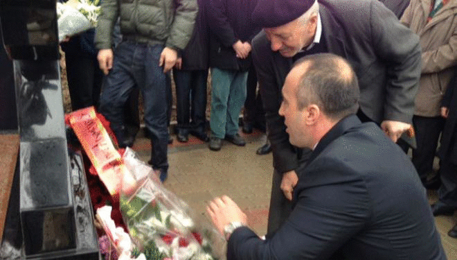 Zahir Pajaziti Haradinaj paid homage at cemeteries of heroes Zahir