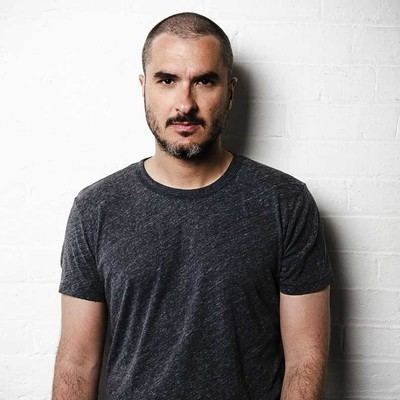 Zane Lowe Zane Lowe on Apple 39I39m just trying to connect with the